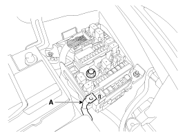 Kia Cee'd: Fuses and Relays / Relay Box (Engine Compartment) Repair