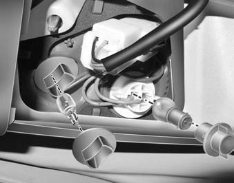 4.Remove the socket from the assembly by turning the socket counterclockwise